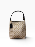 Coach - Mollie Bucket Bag 22 Chalk